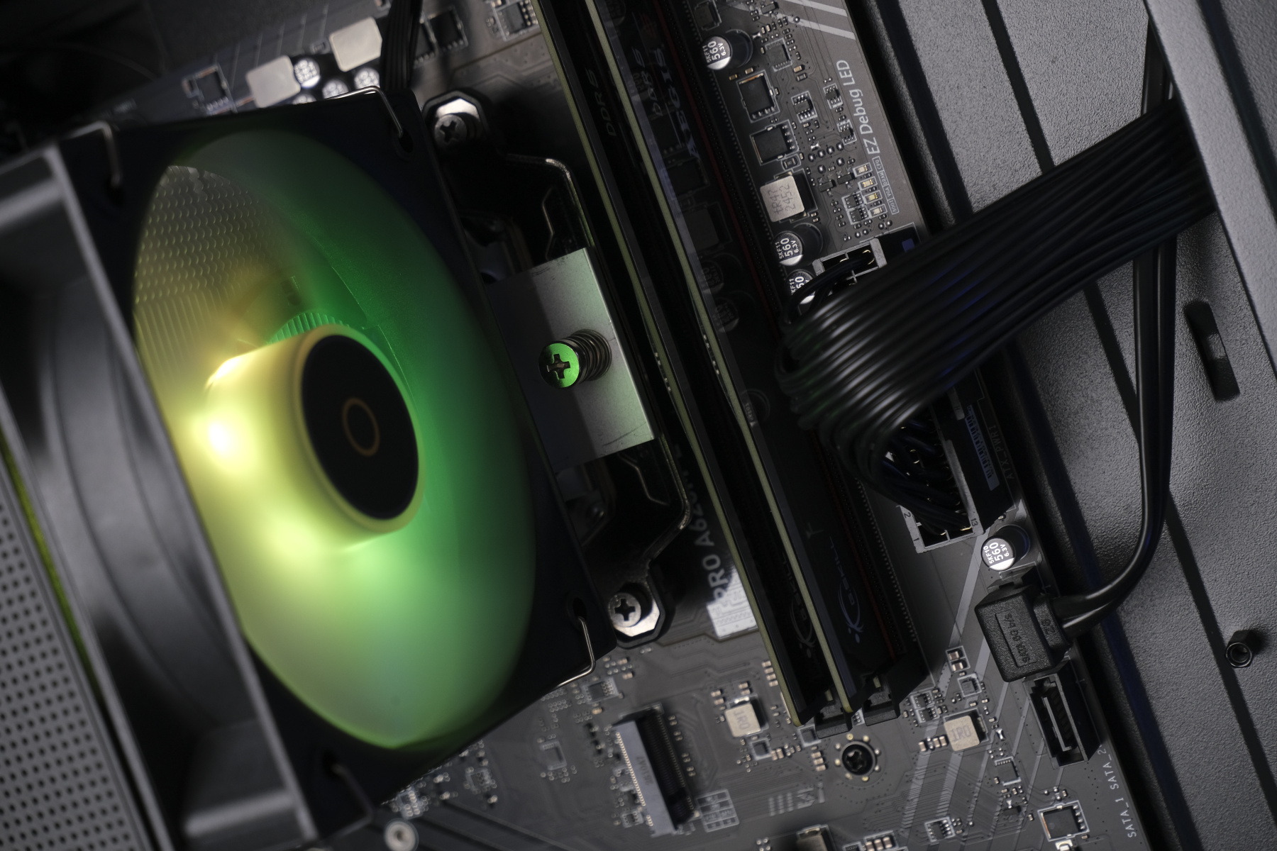 Купить системный блок amd ryzen 5 7500f, rtx 5050 8gb, ddr5 32gb, ssd 1000gb