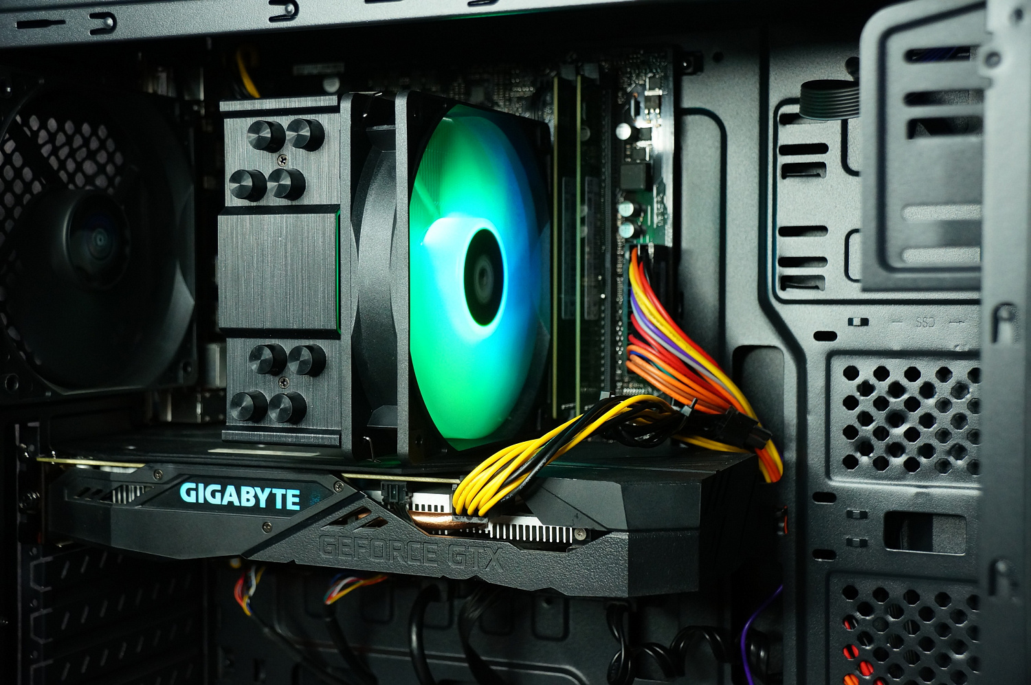Компьютер AMD Ryzen 3500X, nVidia GeForce GTX 1650 от Gigabyte