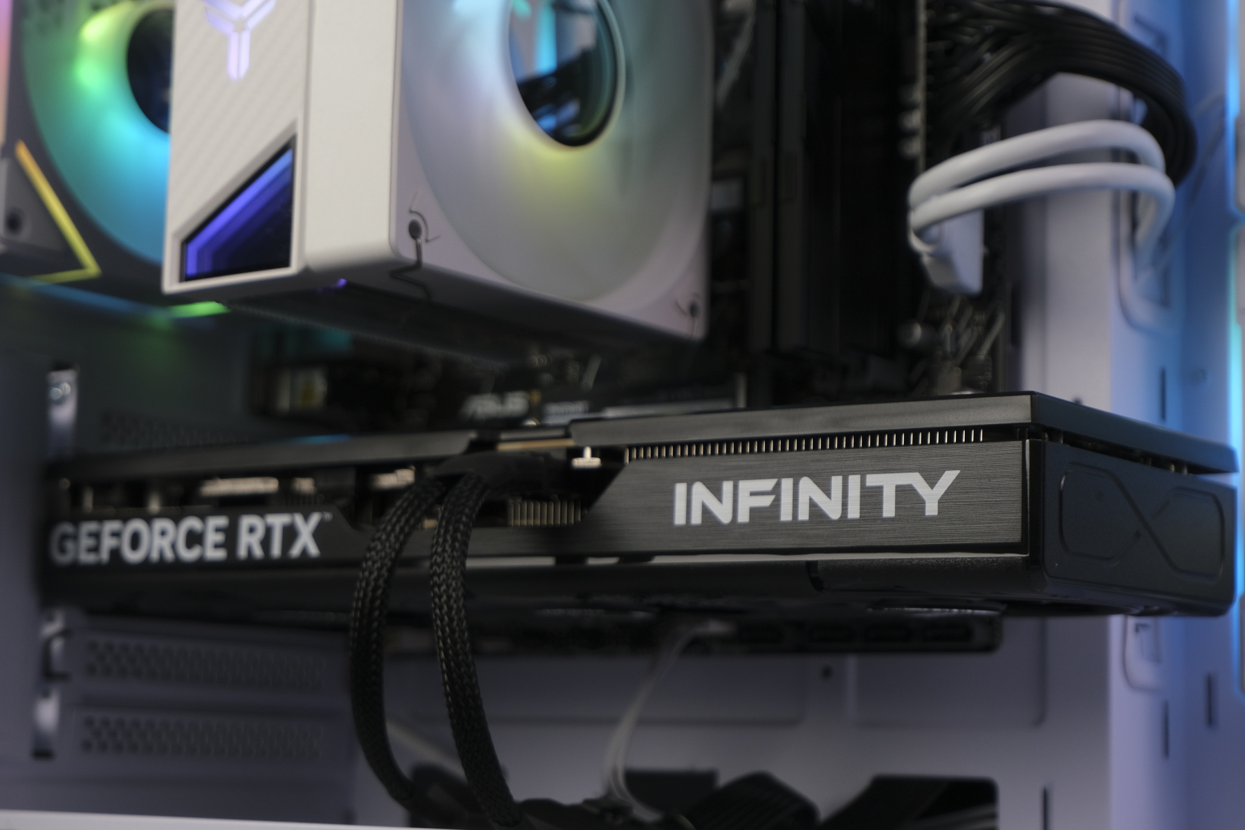 Купить amd ryzen 5 7500f, rtx 5070, 32gb ddr5, 1000gb