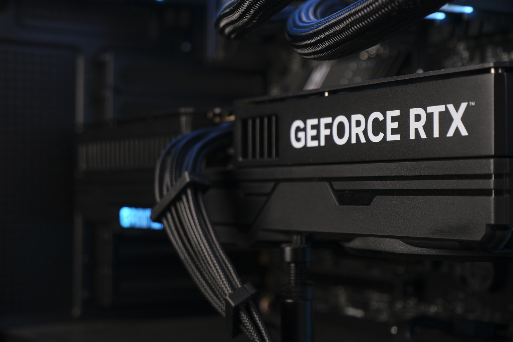 Купить игровой компьютер ryzen 9 9900x3d, rtx 5080 16gb