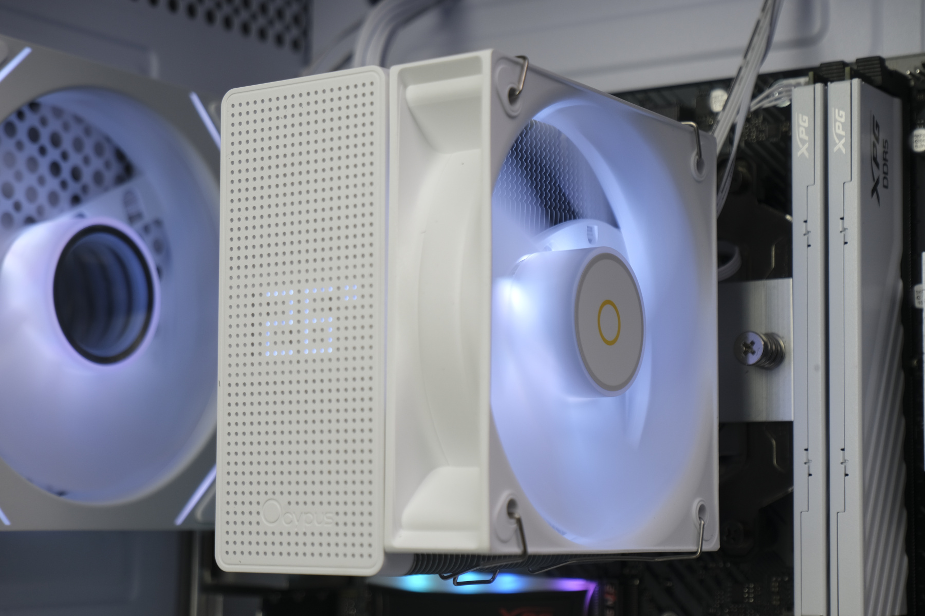 Купить amd ryzen 7400f, rtx 5060 ti, ddr5 16gb,ssd 480gb