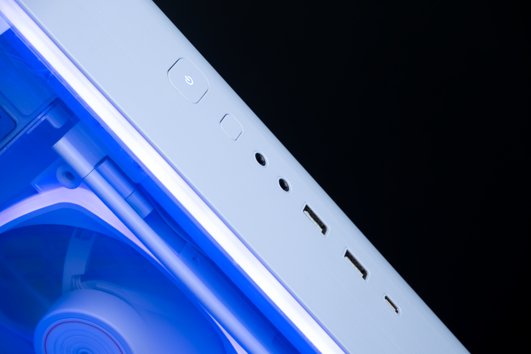 Купить игровой компьютер amd ryzen 9 7950x, nvidia geforce rtx 5090 32gb