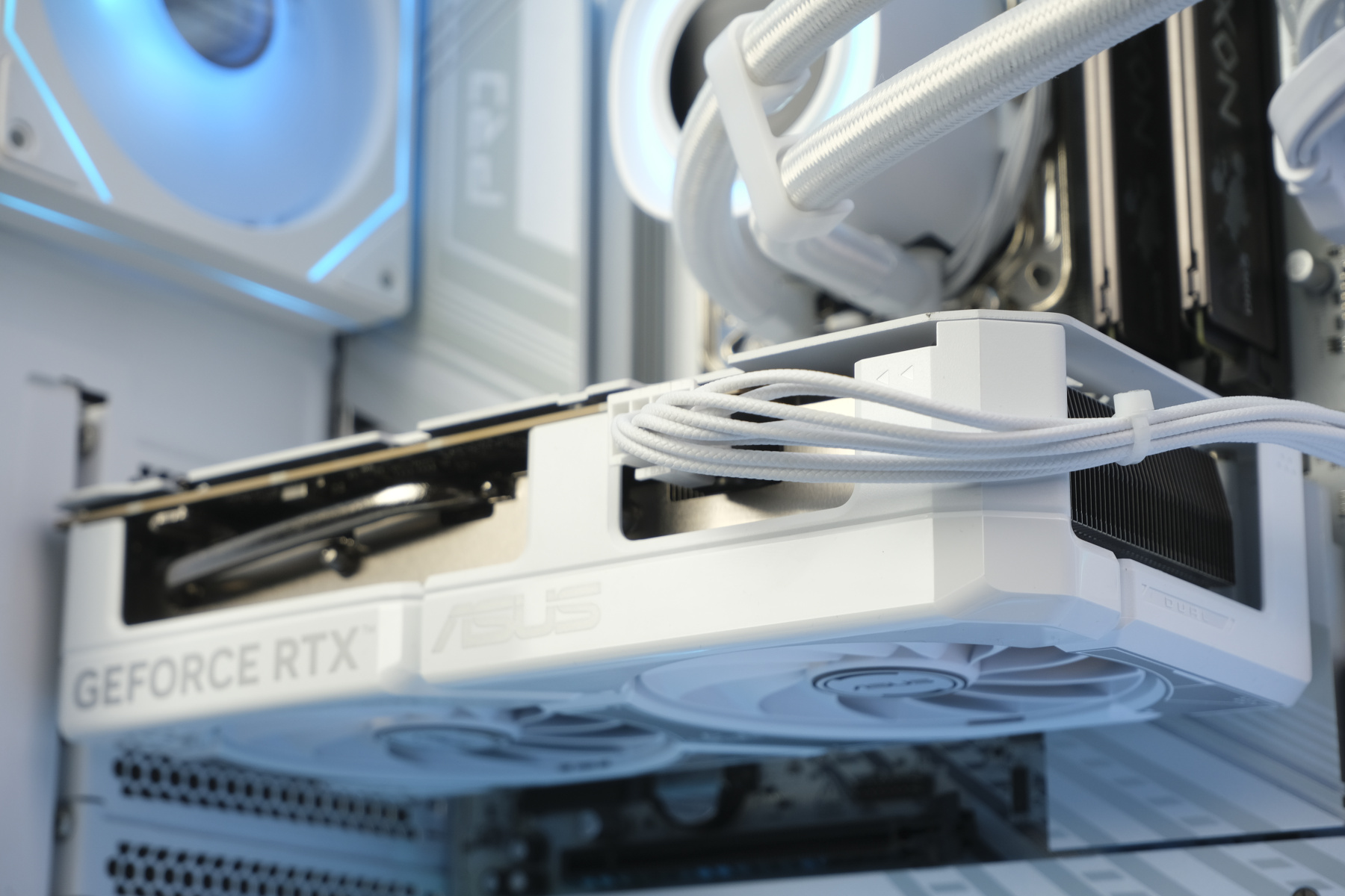 Купить ryzen 7 7700, rtx 5060ti 16gb, ddr5 32gb, ssd 1000gb
