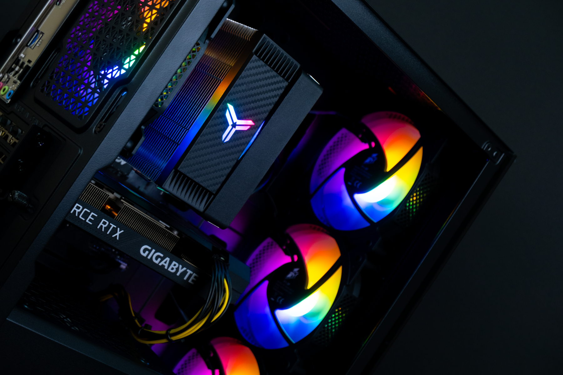 Купить игровой компьютер amd ryzen 7 7700, nvidia geforce rtx 5070 12gb