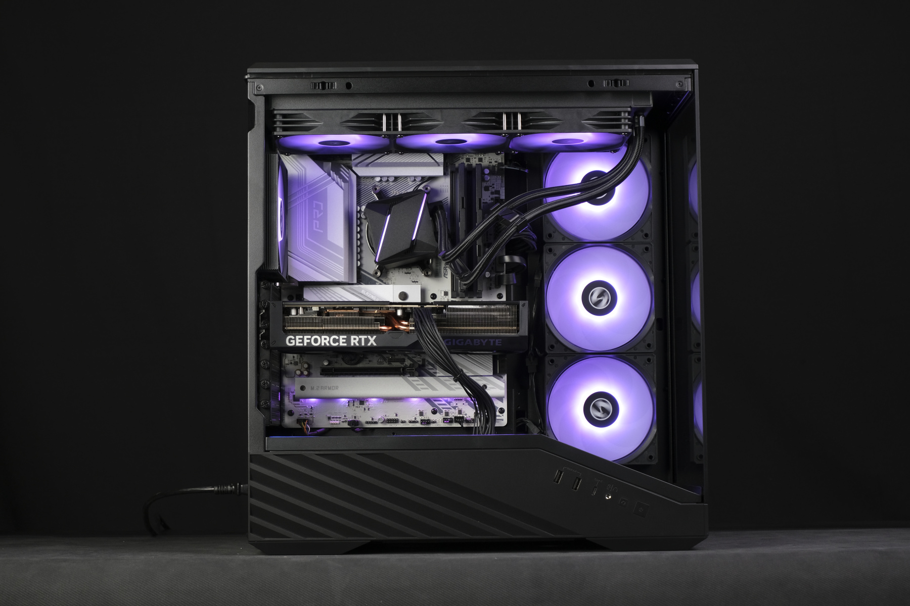 Купить amd ryzen 7 9800x3d, rtx 5070 ti, 32gb ddr5,1000gb