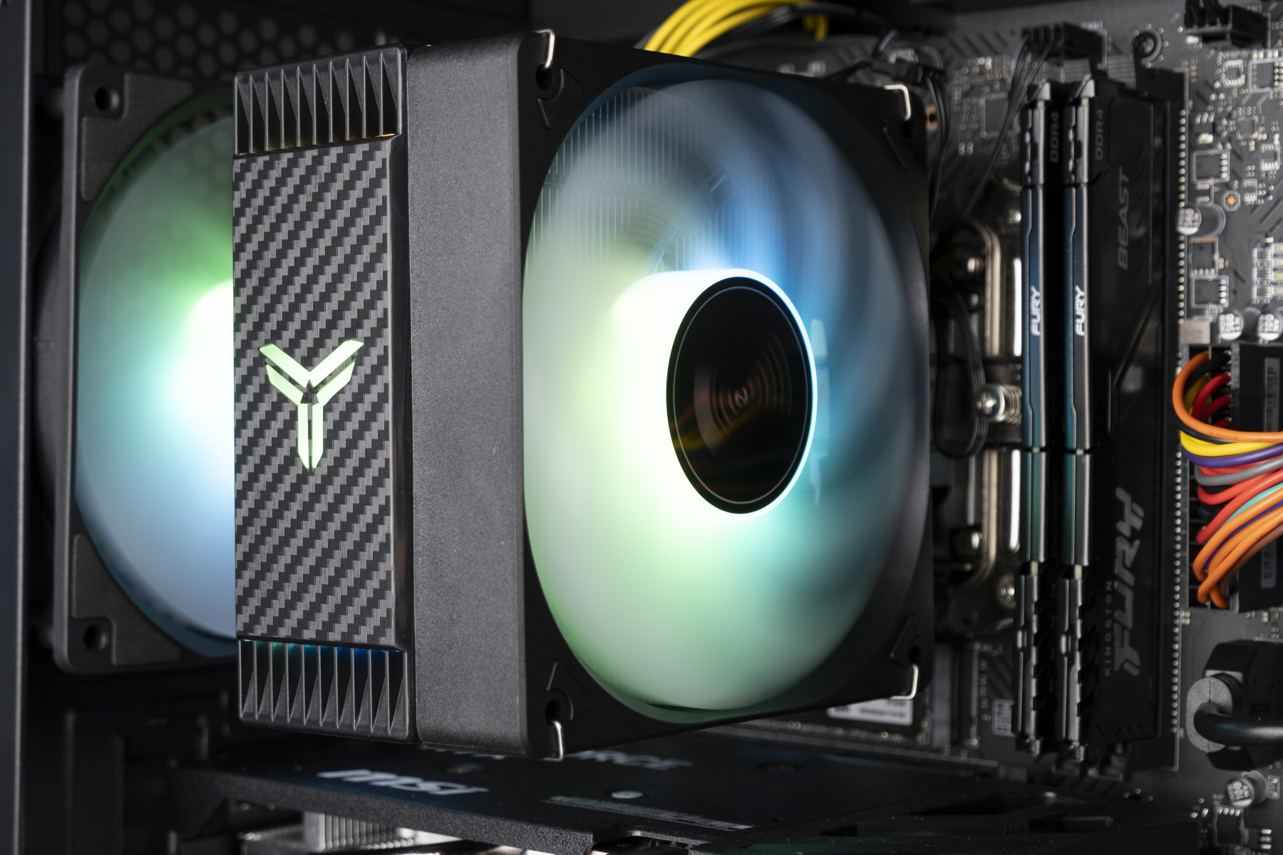 Купить игровой компьютер amd ryzen 7 5700x3d, rtx 5060 ti 16gb