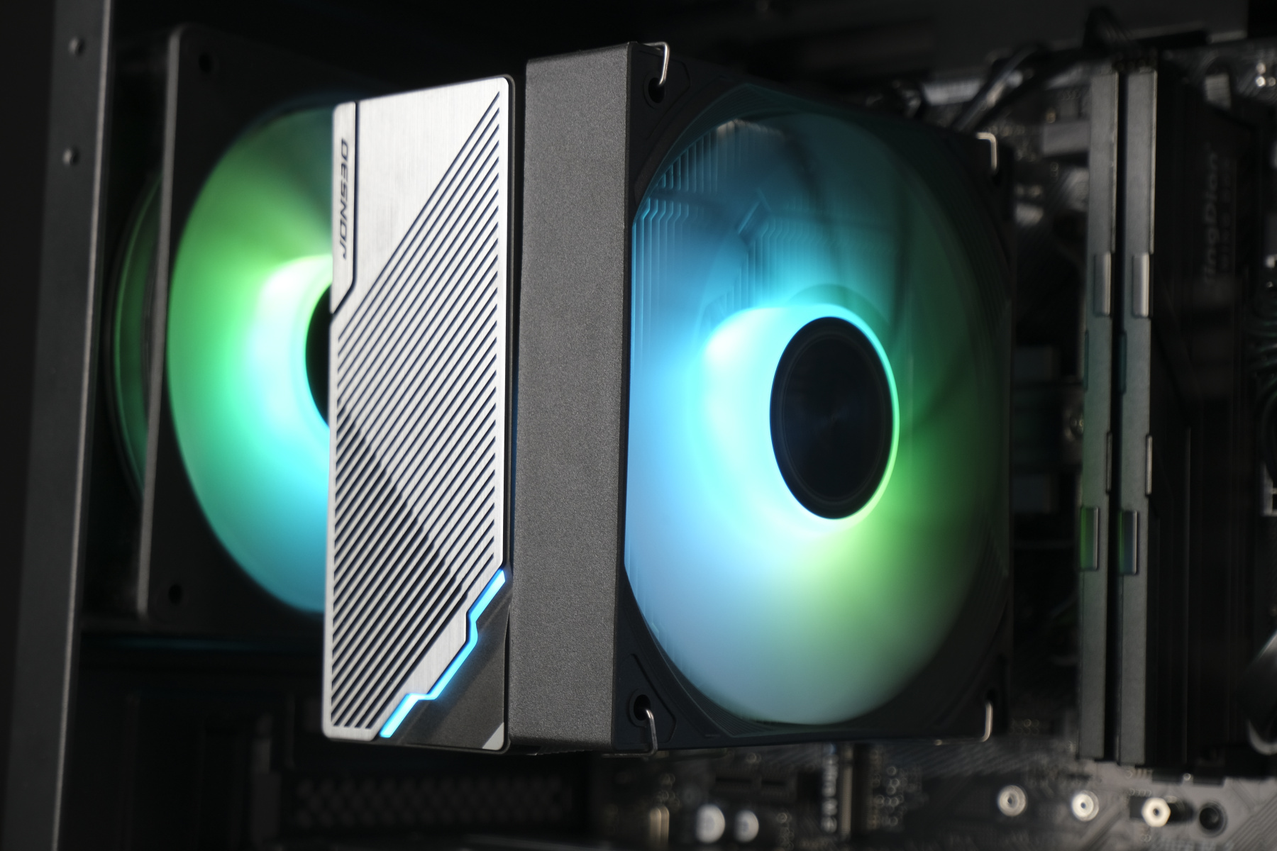 Купить amd ryzen 5 5600,  rtx 5060, 16gb ddr4, 1000gb