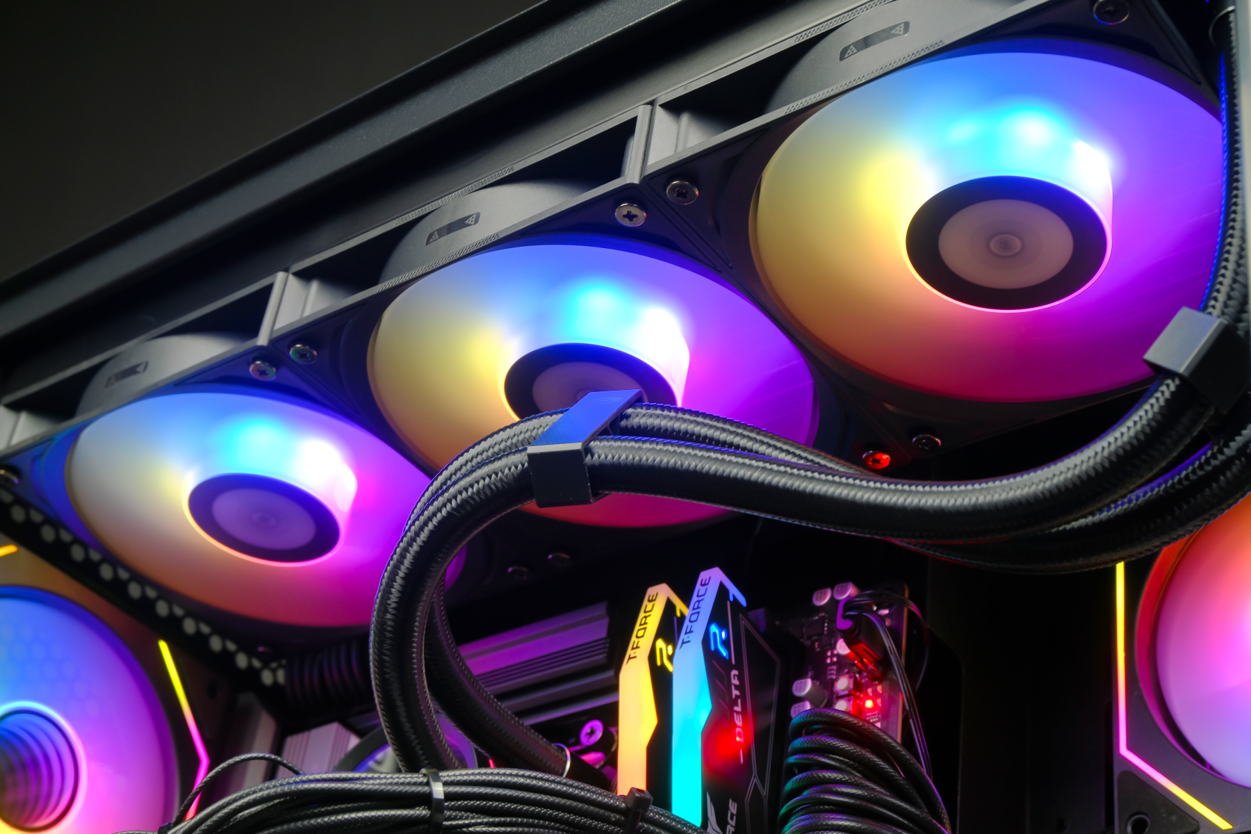 Купить игровой компьютер amd ryzen 9 9950x3d, amd rx 9070 xt 16gb