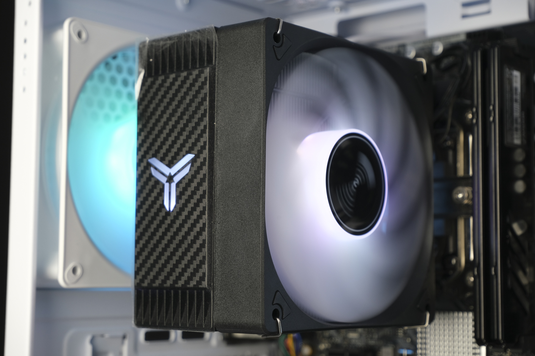 Купить intel core i5-12400f, rtx 5060, ddr4 16gb, 480gb