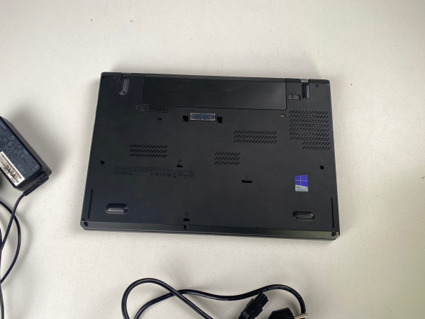 Ноутбук Lenovo T440 i5 4300u, ram 8gb, ssd 120gb, 1600x900, win 10, тачскрин +