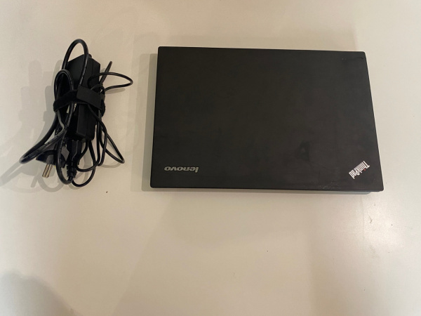 Ноутбук lenovo T450 i3 5010u, ram 8gb, SSD 256gb, 1366x768, win 10 +